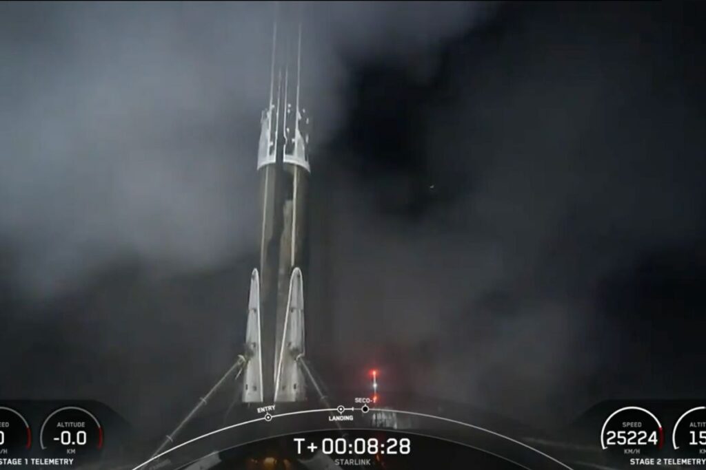 Starlink satellites Falcon first stage landing