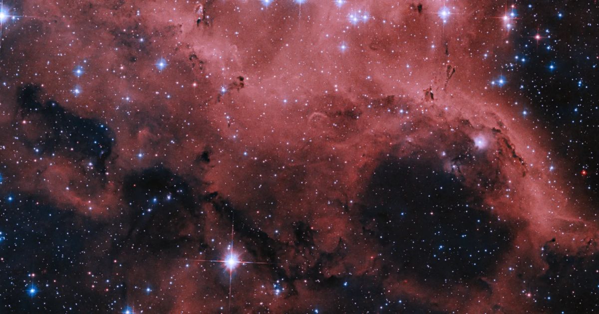 Hubble Discovers Cosmic Cotton Candy: Stellar Floss Bubbles