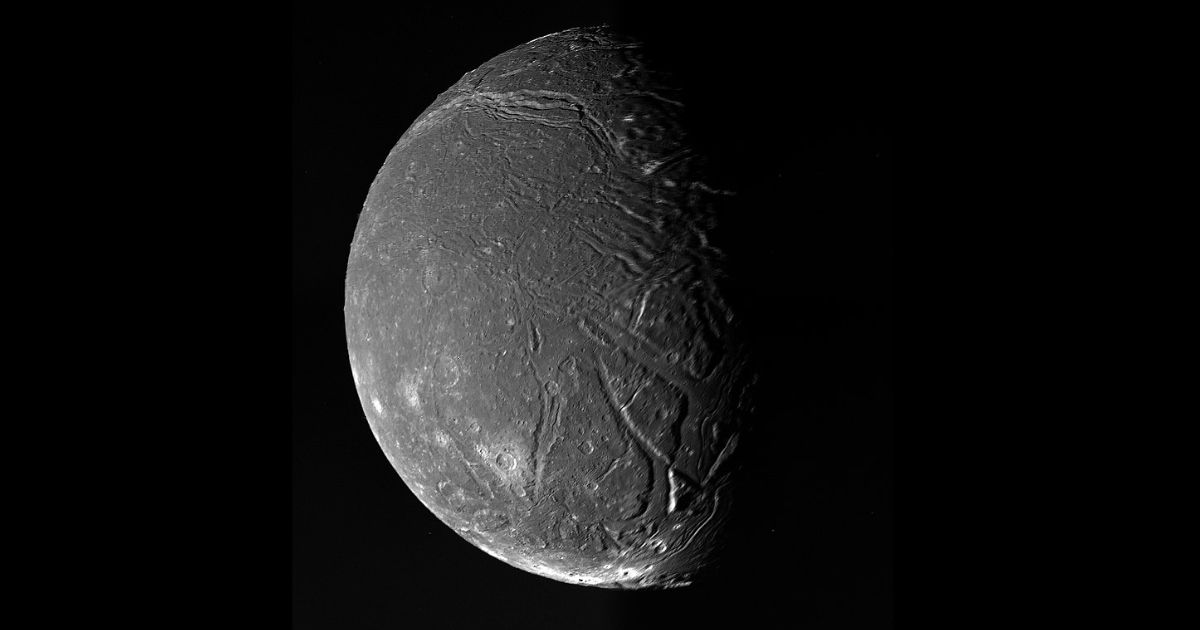 James Webb Telescope Discovers Hidden Ocean on Uranus’ Moon Ariel!